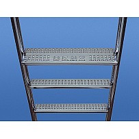 BENZ Einsteigtreppe in Bodenhülsen
