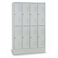 Garderobenschrank mit Sockel, 4 Abteile, 8 Fächer
