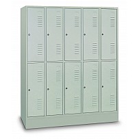 Locker, With Feet, 5 Compartments Next To Each Other